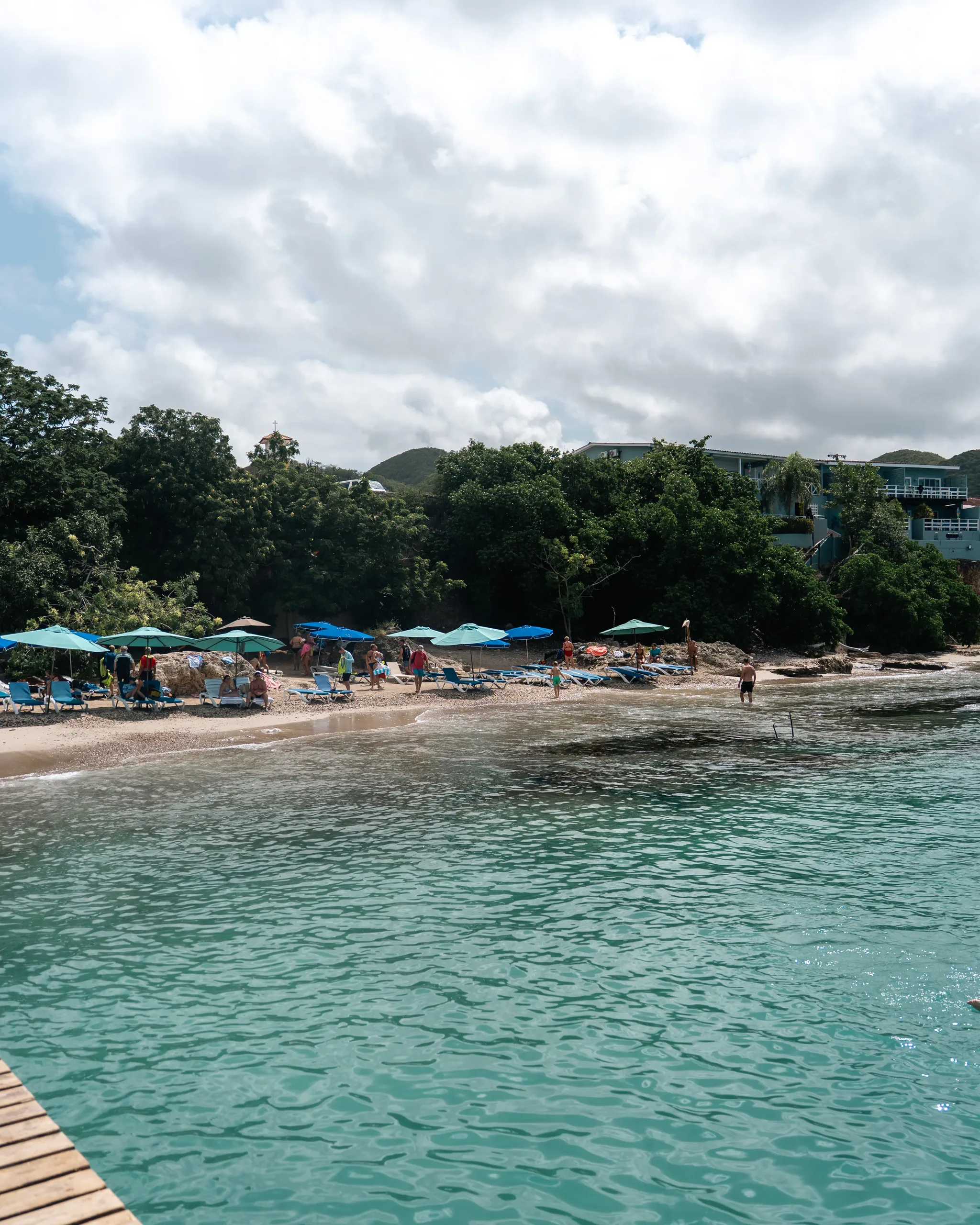 Curaçao vs Aruba: Which Island Should You Visit?