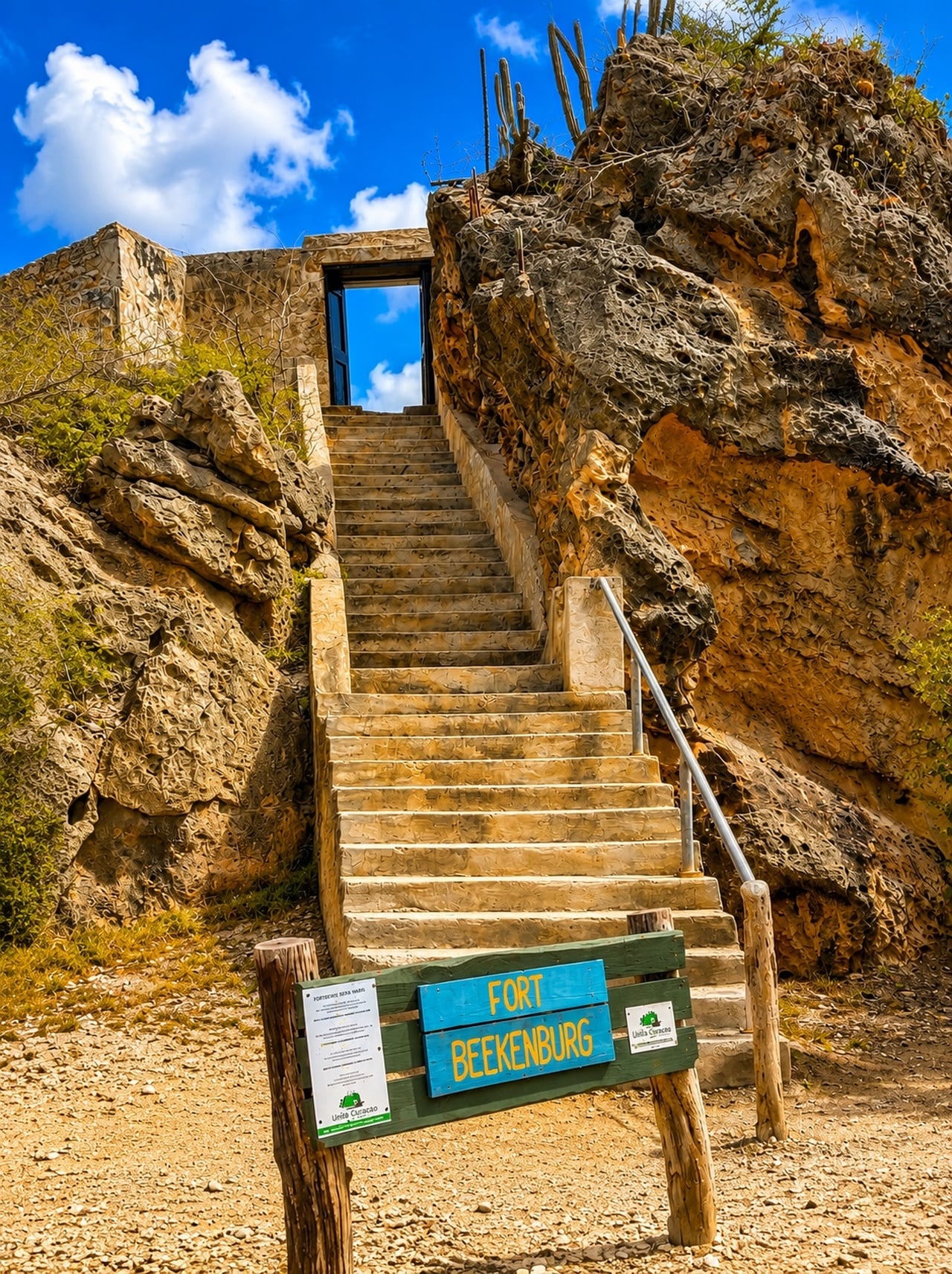 Fort Beekenburg & Tugboat Beach Half-Day Tour